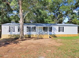 923 Madray Springs Rd, Odum, GA 31555