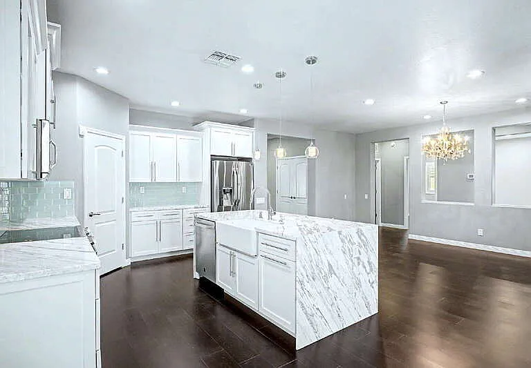 10772 W Yearling Rd — Photo 9