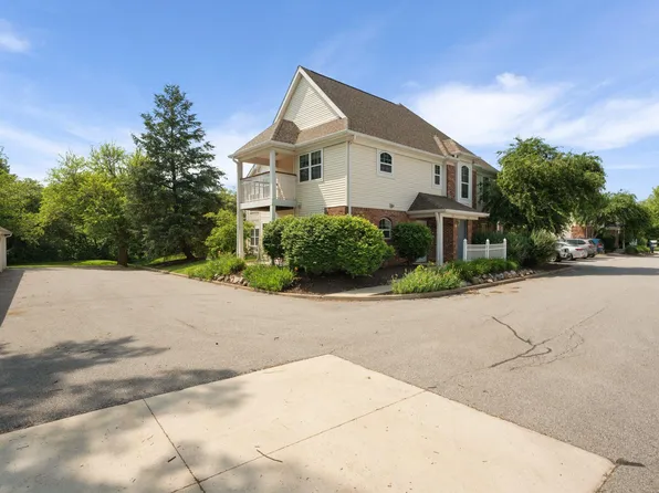 2901 Foggy Glen Dr, Valparaiso, IN 46385