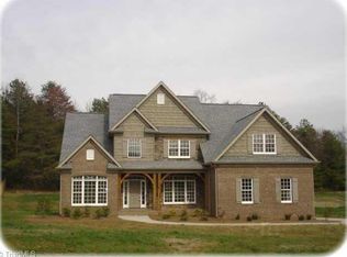 3 Crescent Mdw, Clemmons, NC 27012