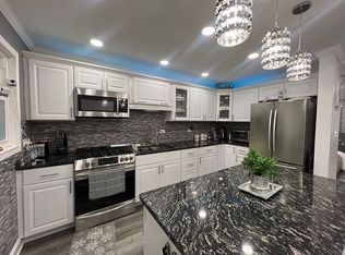 6507 N California Ave #1E, Chicago, IL 60645