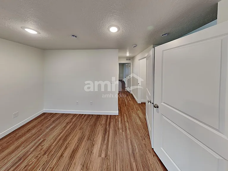 3548 N Caitlyn St — Photo 21