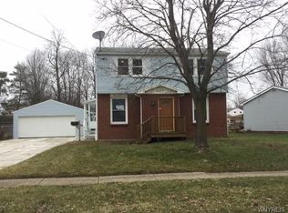 5077 Clarice Dr, Hamburg, NY 14075