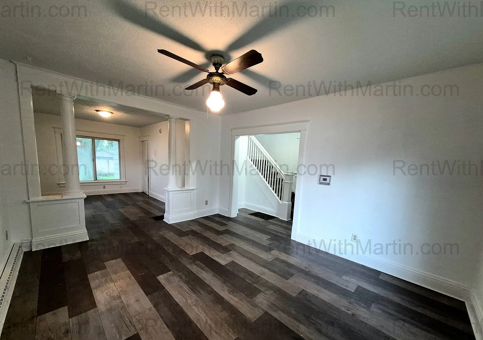 For Rent- 912 Broadway — Photo 3