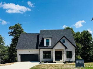 882 Grand Canyon Dr, Elizabethtown, KY 42701