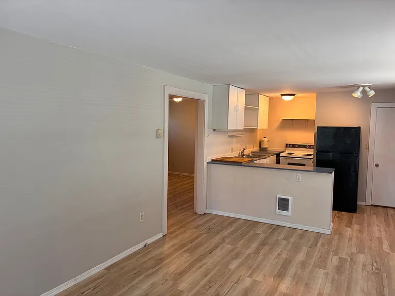 817 NW Federal St — Photo 10