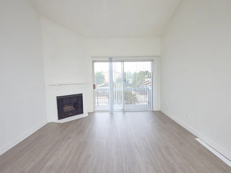 Victory Apartments — Photo 18