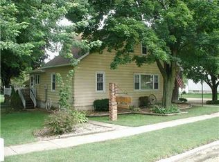 628 Upper St, Arlington, IA 50606