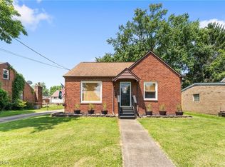 1515 Deville Ave NW, Canton, OH 44708