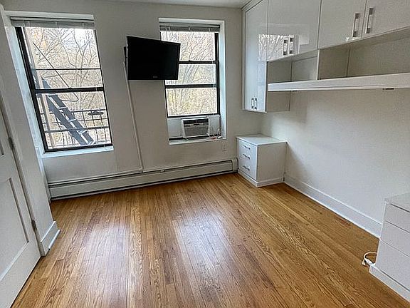 3rd image of 305 W 150th St APT 404