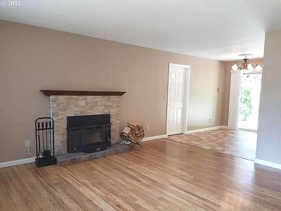 4th image of 5803 NE 98th Ave