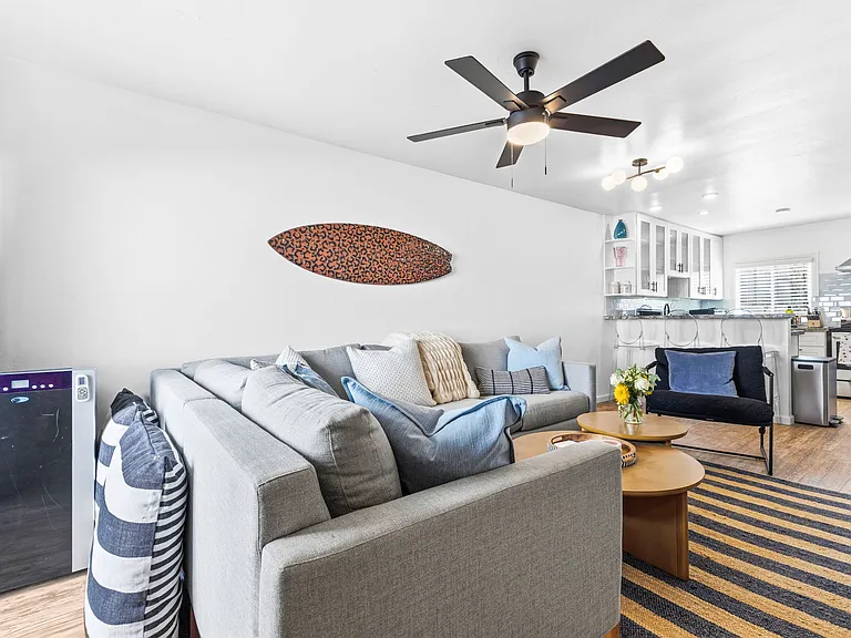 1311 La Palma St #7 — Photo 19