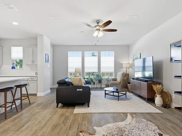 6092 Bursey Rd, Watauga, TX 76148