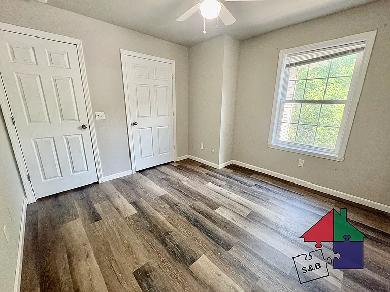 55 Southerberry Dr #105 — Photo 16