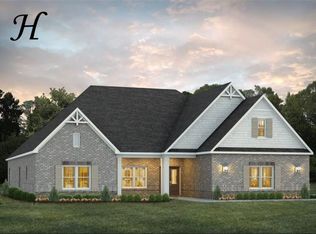 1585 Hidden Lakes Dr, Opelika, AL 36801