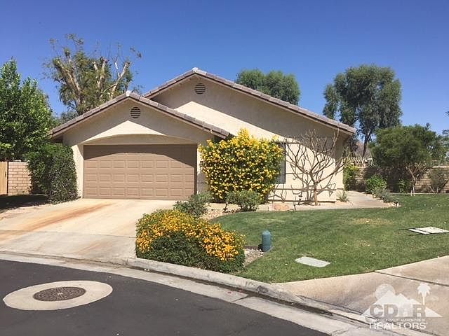 1st image of 49005 Serenata Ct