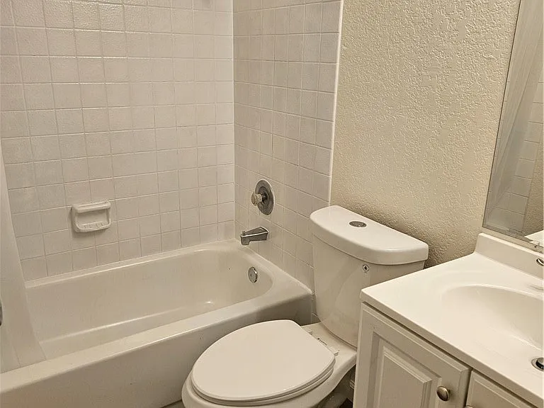 4581 Macher Way #D — Photo 8