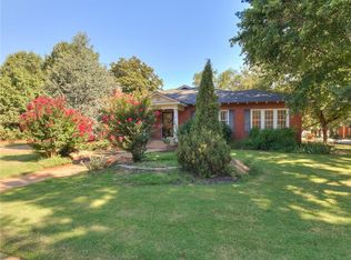 603 W Broadway Ave, Elk City, OK 73644
