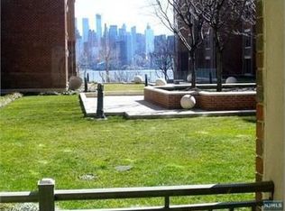 24 Ave At Port Imperial APT 125, West New York, NJ