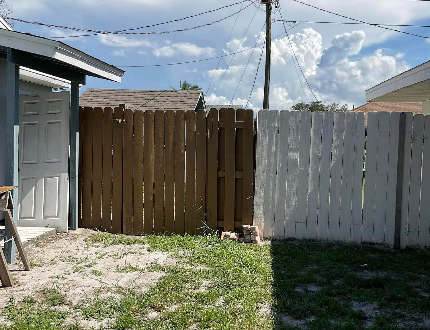 4 bed, 2.5 bath, 1374 sqft, $2,200 — Photo 4