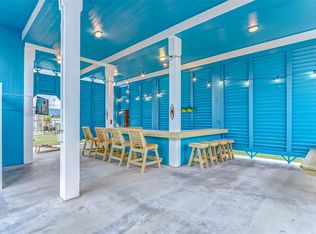 967 Bowers Ln, Crystal Beach, TX 77650