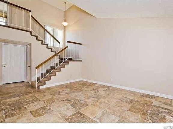 5th image of 863 Murdoch Ln