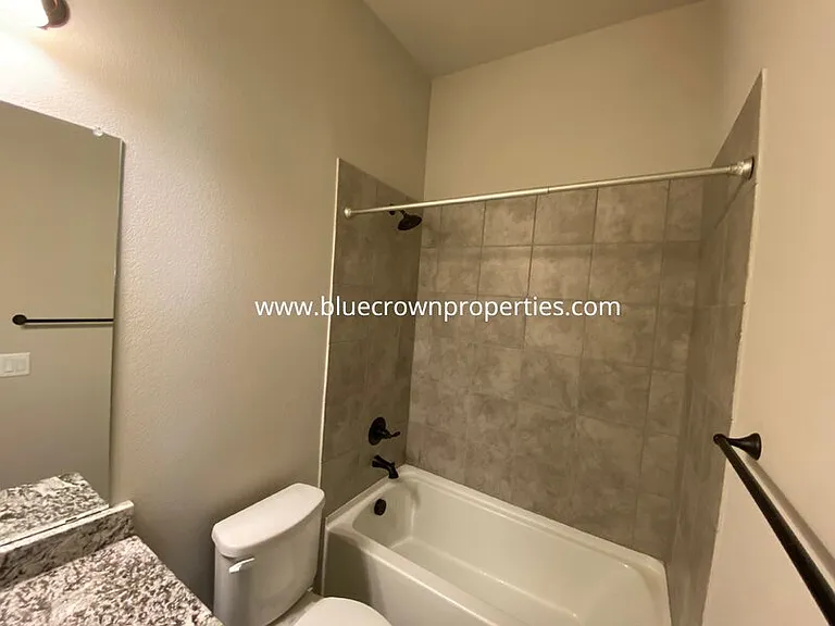5211 Pentridge Dr — Photo 16