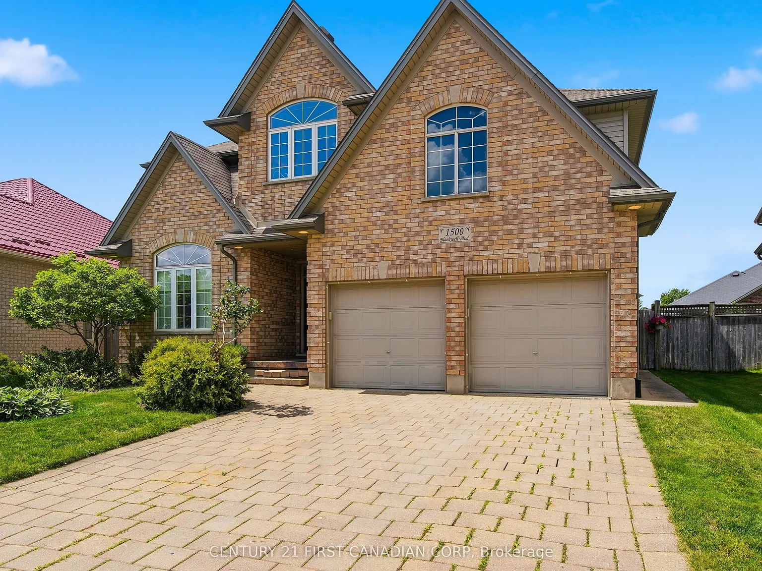5 bed, $3,899 — Photo 2