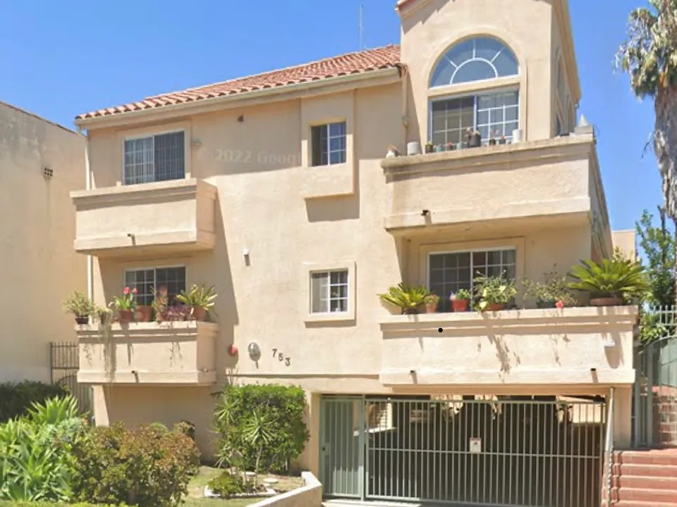 753 Wilcox Ave #7
