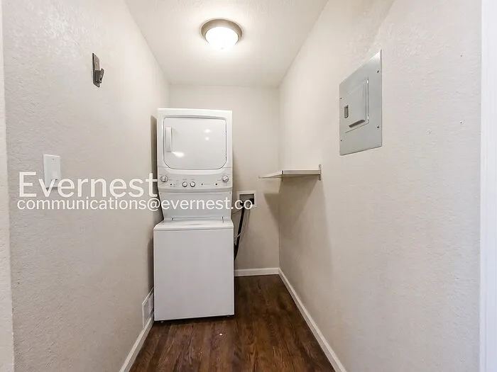 226 Columbine Ct — Photo 16