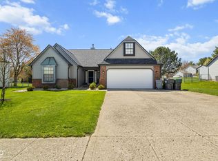 760 Sable Ridge Dr, Greenwood, IN 46142