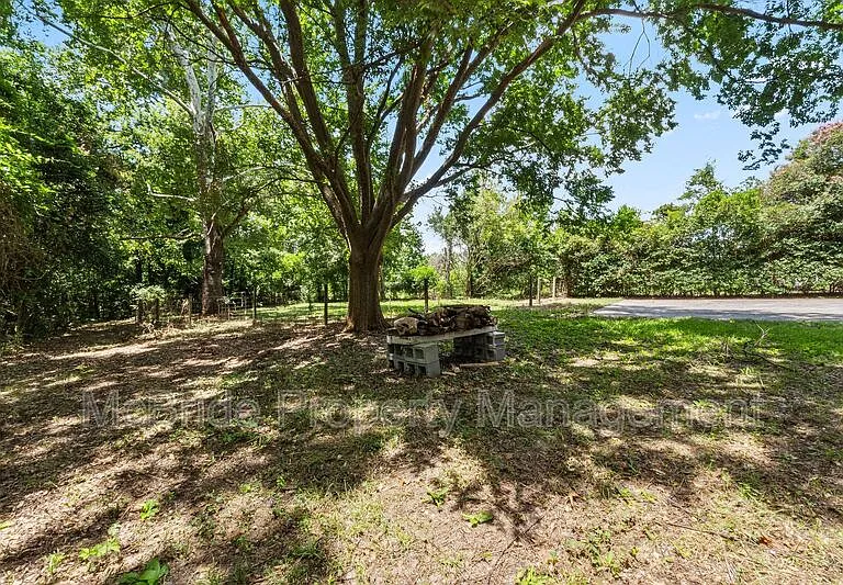1835 Kissingbower Rd — Photo 7