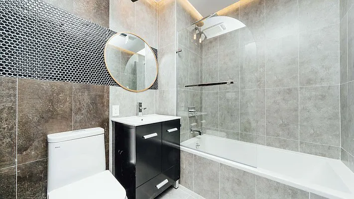 Rented by Nooklyn NYC LLC | media 49