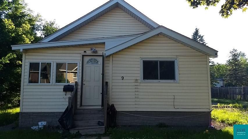 1st image of 9 S 67th Ave W