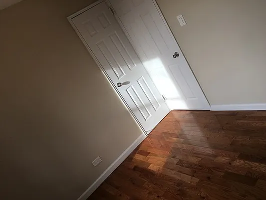 Rented by Alex Tembelis, LREB | media 6