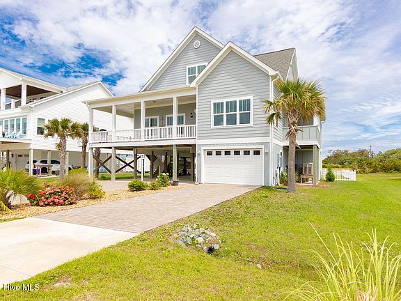 3rd image of 139 Sound Point Drive