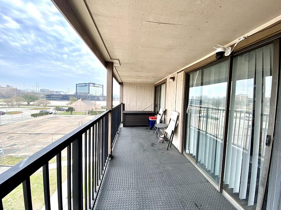 1st image of 206 Plaza Verde Dr APT E35