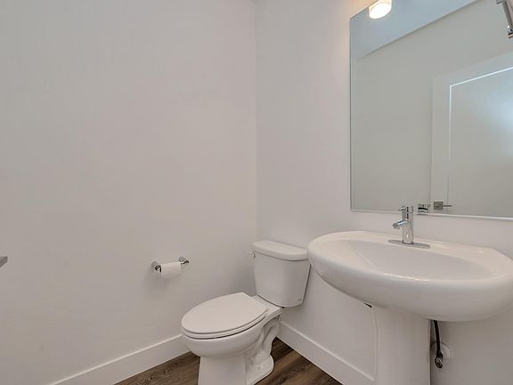 2nd image of 24 W Beebe Ln #24