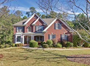 310 Grove Ridge Dr, Loganville, GA 30052