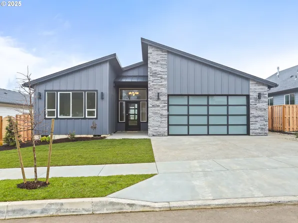 41825 Deschutes Ave, Sandy, OR 97055