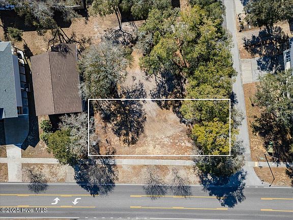 3rd image of 4301 E Oak Island Drive