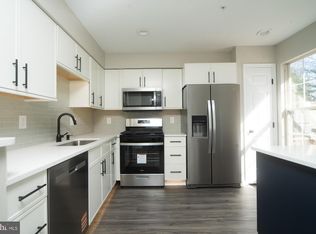 725 Pine Drift Dr, Odenton, MD 21113