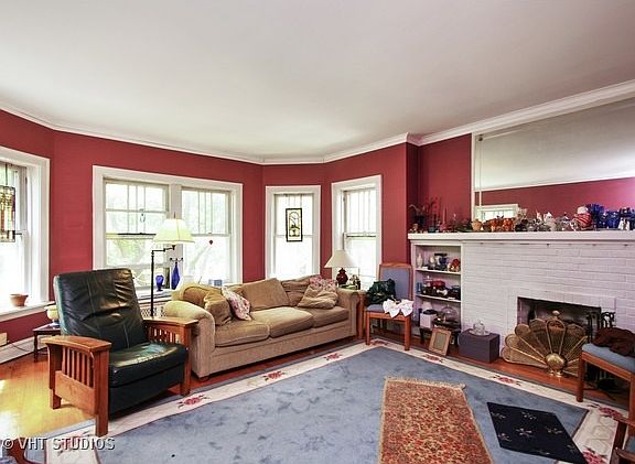 3rd image of 6441 N Bosworth Ave