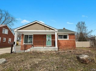 1085 Goodale Ave, Clawson, MI 48017