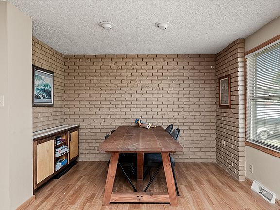 4th image of 912 Avenue C NW