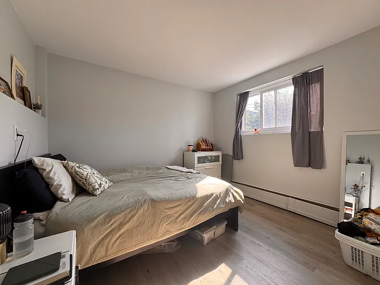 521 Park St #4 — Photo 6