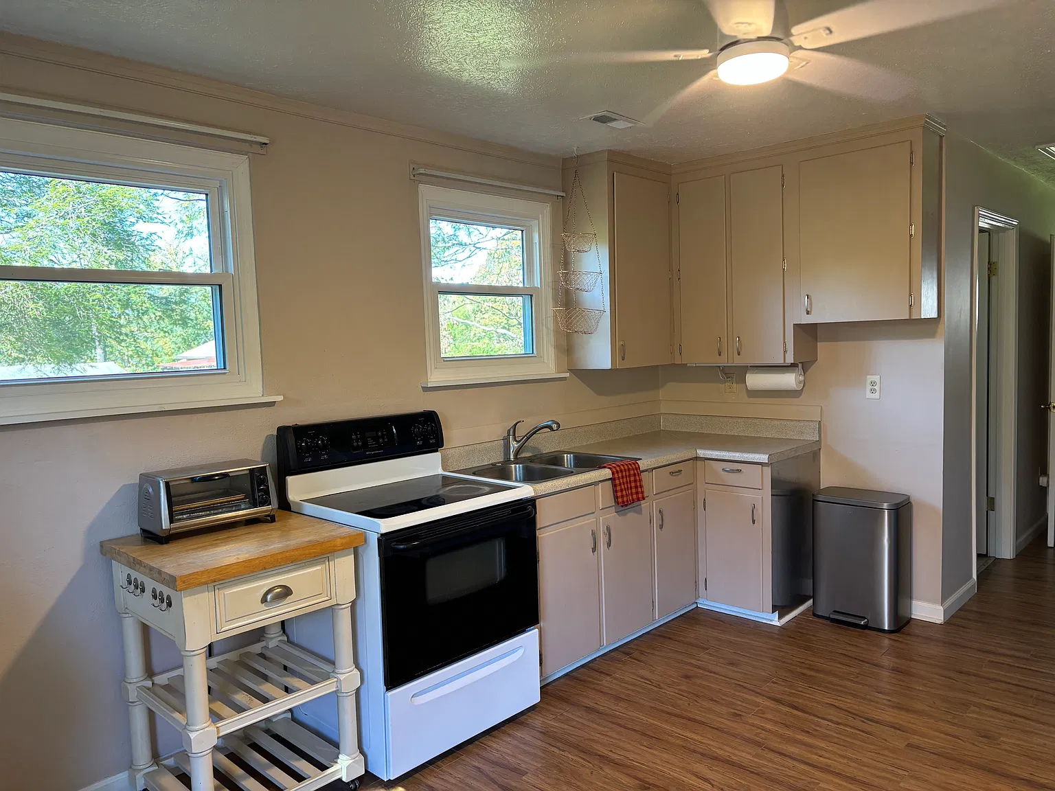 1 bed, 750 sqft, $1,500 — Photo 4