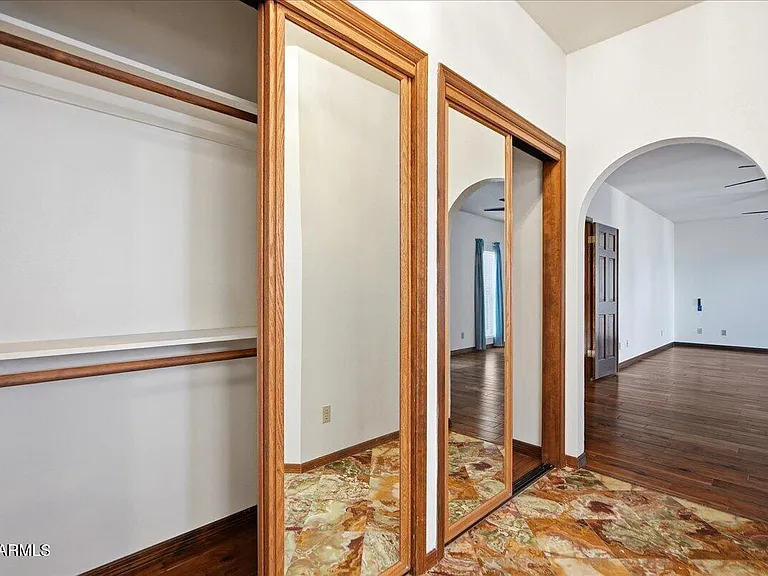 2157 E Alameda Dr — Photo 33
