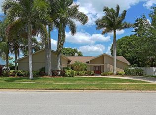 8681 Longwood Dr, Largo, FL 33777