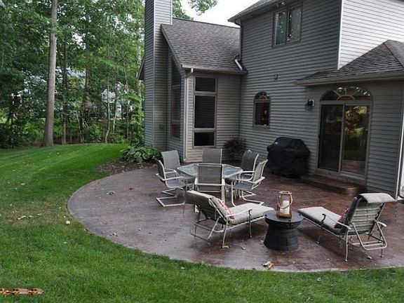 3rd image of 7775 Abby Ln SE